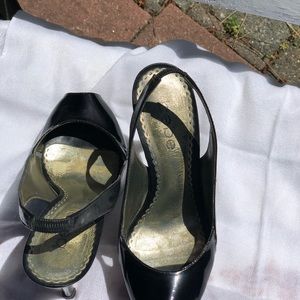Bebe slingback peep toe Zahara sandals. Size 5